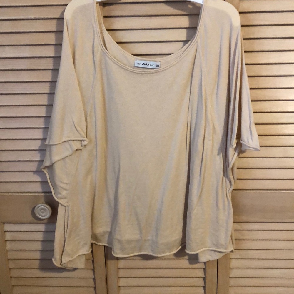 Cute laid back zara top